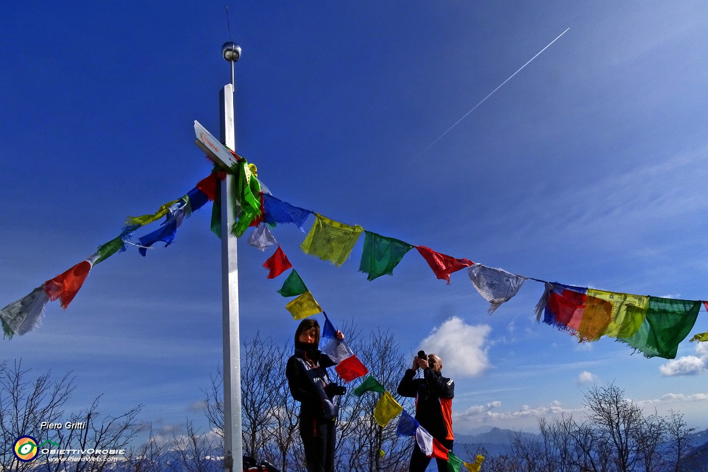 58 Alla croce del Monte Ocone (1363 m).JPG -                                